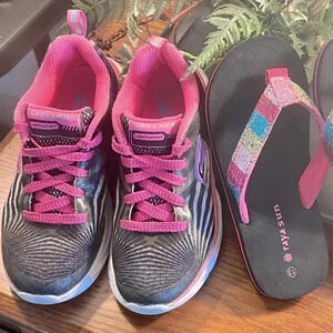 LOT OF 2 SKETCHERS SNEAKERS SZ 12.5 & RAYA SUN FLIP FLOP SIZE 13